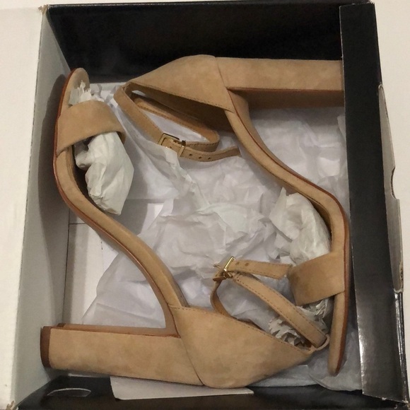 J. Crew Chunky Heel Ankle Strap Sandals Size 9 1/2 - Picture 3 of 6